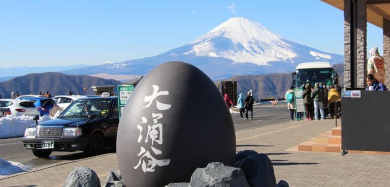 1-Day Trip: Hakone Area + Gotemba Premium Outlets