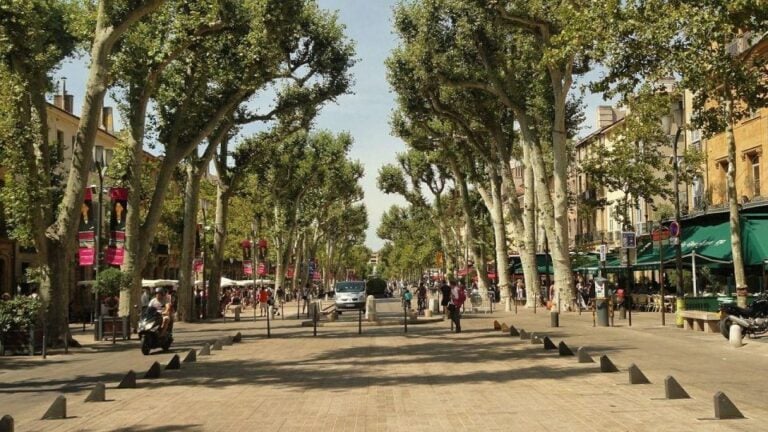 Aix-en-Provence: Private Guided Walking Tour