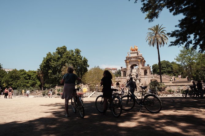 Barcelona City Bike Tour: Highlights and Hidden Gems - Exciting Bike Tour Highlights