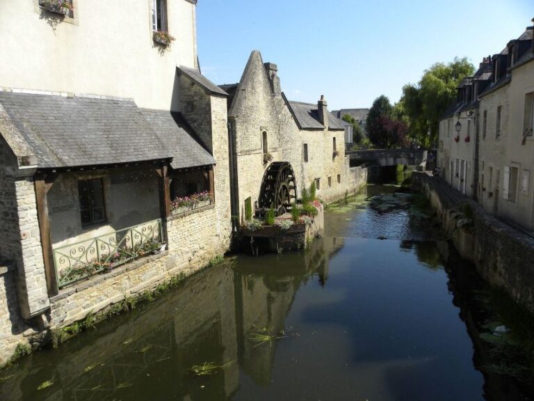 Bayeux: Private Guided Walking Tour