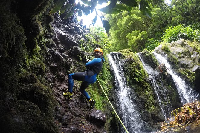 Canyoneering Experience in Salto Do Cabrito - Overview of Canyoneering Experience