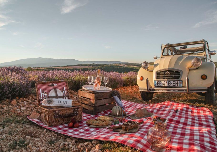 Discovery of Provence in 2CV - Vintage Car Rental Experience