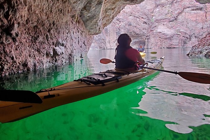 Emerald Cave Kayak Tour With Shuttle and Lunch