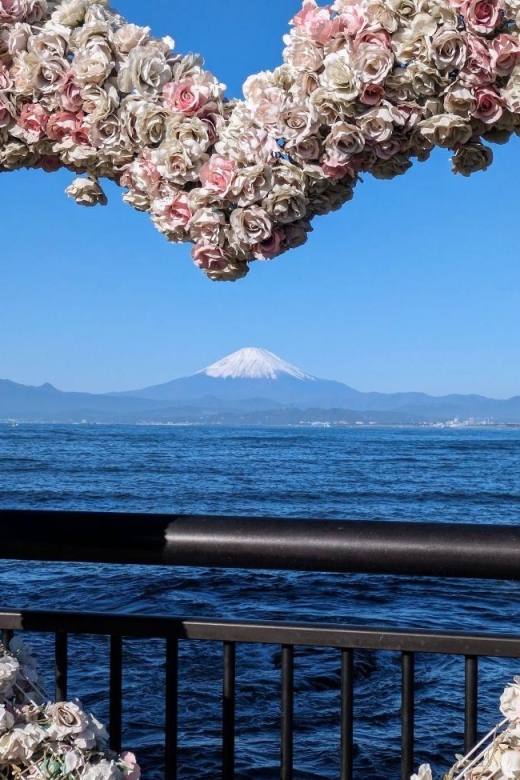 Enchanting Morning Walk on Enoshima Island - Visiting Enoshima Shrine