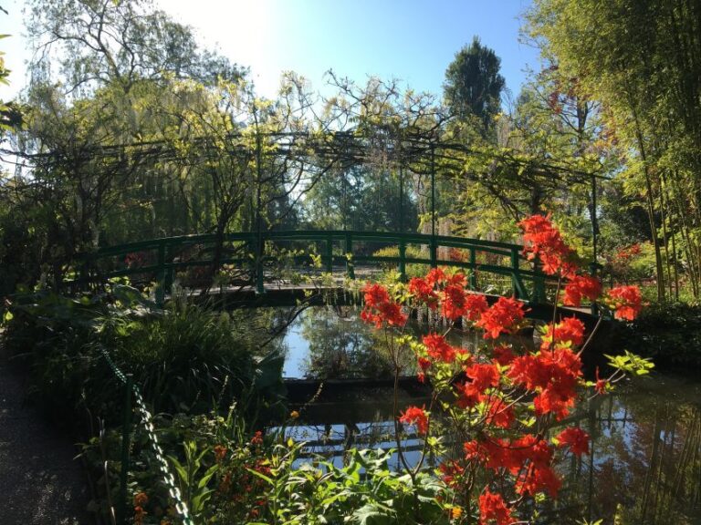 From Paris: Private Trip to Giverny, Monets House & Museum