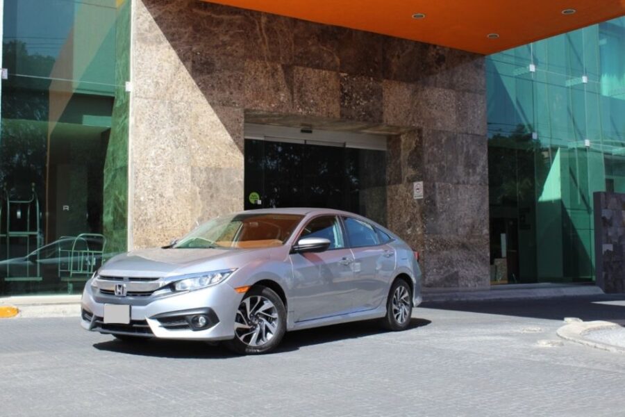 Fukuoka Airport (Fuk): Private Transfer to Fukuoka Hotels