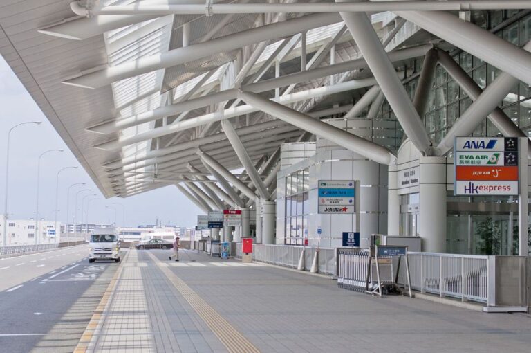 Fukuoka Airport(Fuk): Private Transfer To/From Yufuyin Onsen