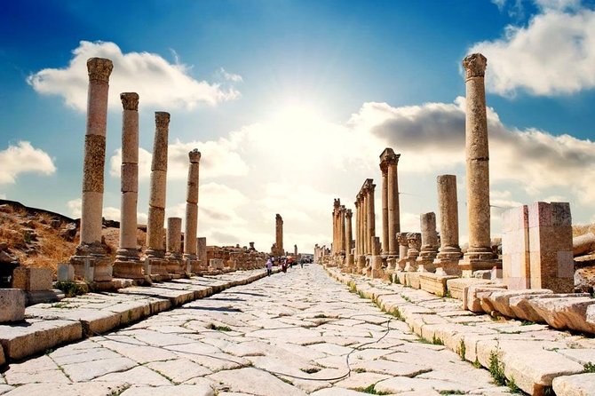 Full-Day Tour: Umm Qais, Jerash, and Ajloun From Amman - Exploring the Greco-Roman Ruins of Jerash