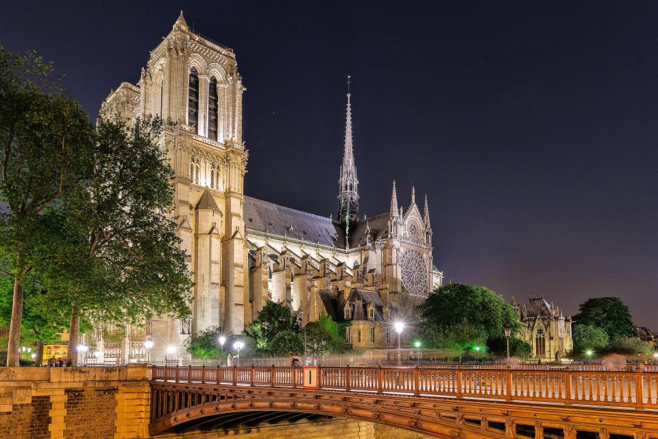 Illumination Tour in Paris With Indian Dinner & Pickup - Tour Duration and Pickup