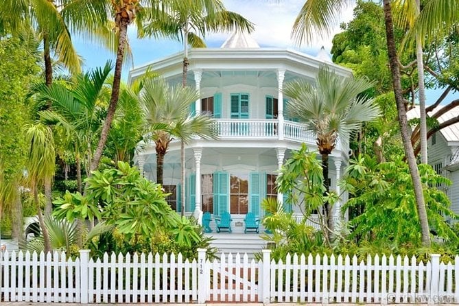 Key West Historic Homes and Island History – Small Group Walking Tour