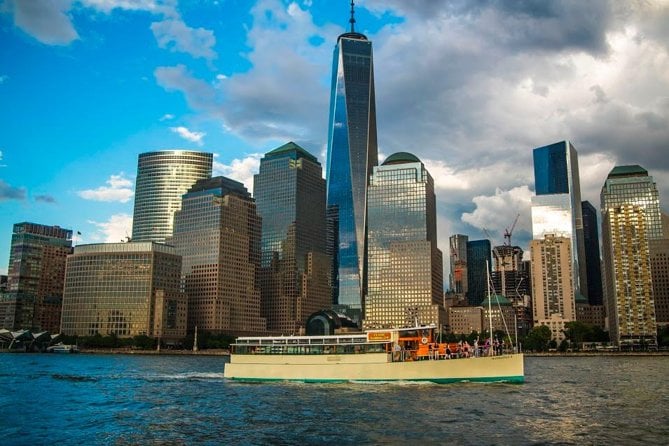 Manhattan Architecture Yacht Cruise