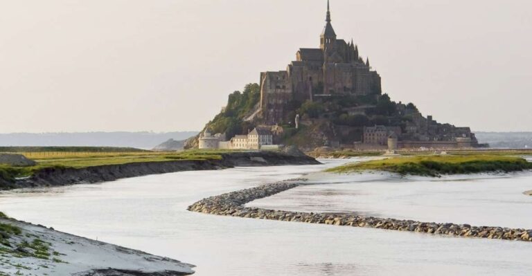 Mont Saint-Michel & Chateaux Country 3-Day Tour From Paris