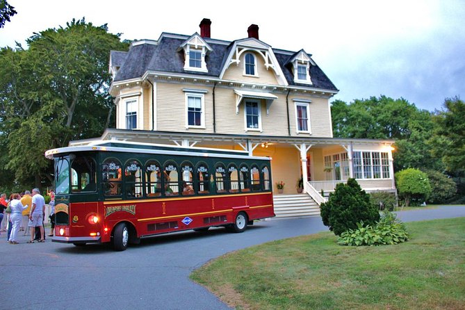 Newport Trolley Tour With Breakers Mansion - Viking Tours - Meeting and End Point