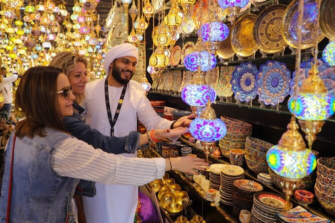 Old Dubai Walking Tour, Abra Ride and Tastings