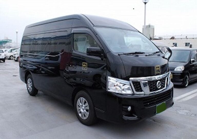 Osaka Kansai Airport To/From Kobe City Private Transfer