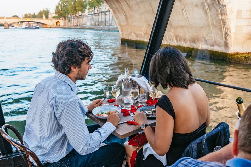 Paris : 3-Course Gourmet Dinner Cruise on Seine River - Overview of the Dinner Cruise
