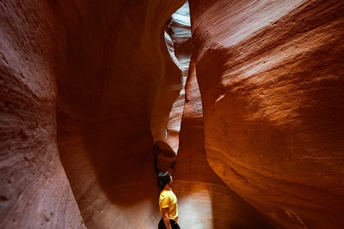 Red Rock Slot Canyon - Landscape Exploration