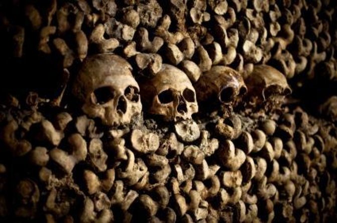 Skip-The-Line: Paris Catacombs Tour With VIP Access to Restricted Areas - Meeting and Pickup