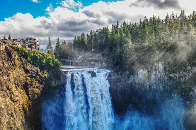 Snoqualmie Falls + Wine Tasting: All-Inclusive Small-Group Tour