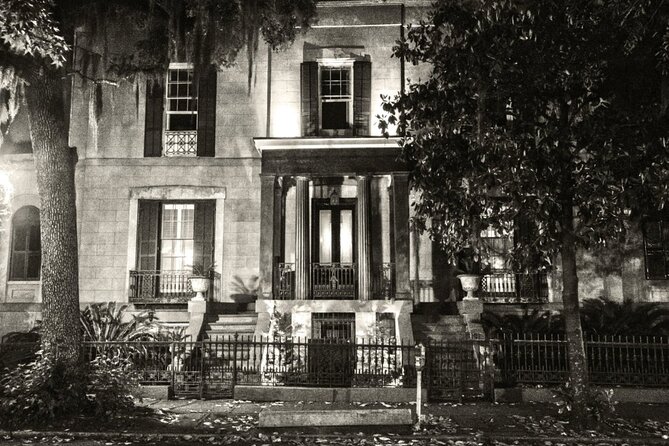 Spirits and Scoundrels Adults Only Savannah Ghost Tour | 10pm