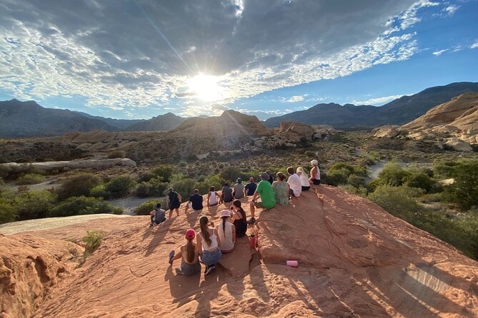 Sunset Hike and Photography Tour Near Red Rock With Optional 7 Magic Mountains - Exploring Spring Mountain State Park
