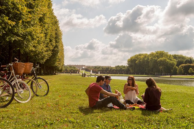 Versailles Bike Tour With Market, Gardens & Guided Palace Tour - Inclusions