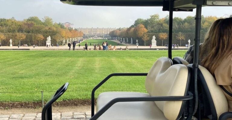 Versailles: Royal Palace & Gardens Private Golf Cart Tour