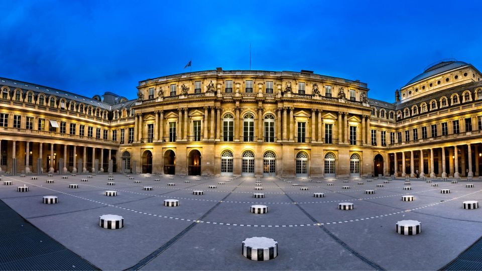 Vintage Boutiques and Shops of Paris - Historical Landmarks