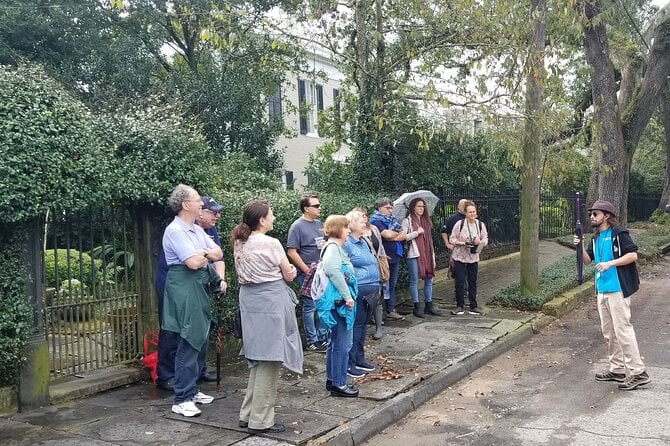 Walking Tour in New Orleans Garden District - Overview of the Garden District