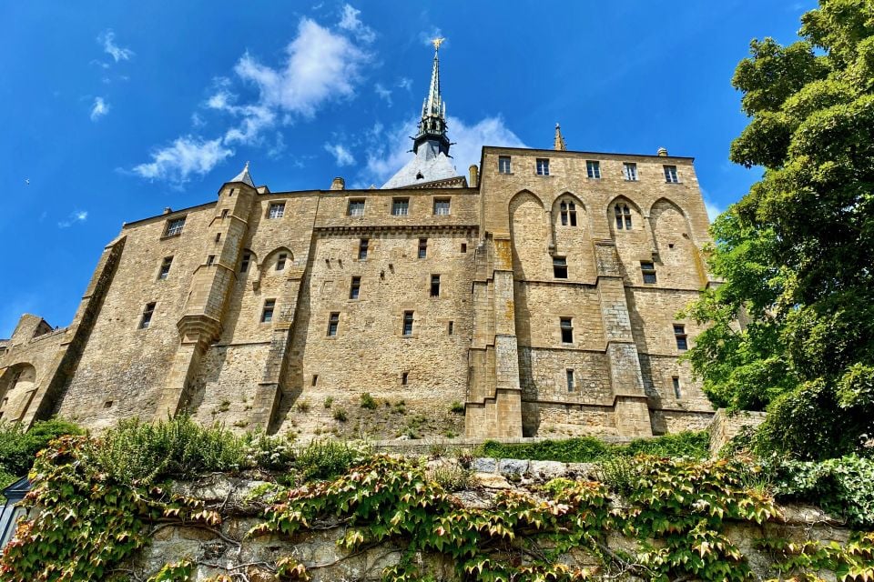 2-day Private Mont Saint-Michel, D-Day, Normandy by Mercedes - Just The Basics