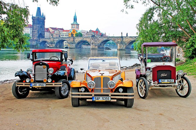 1,5 Hour Oldtimer Convertible Prague Sightseeing Tour - Included Features