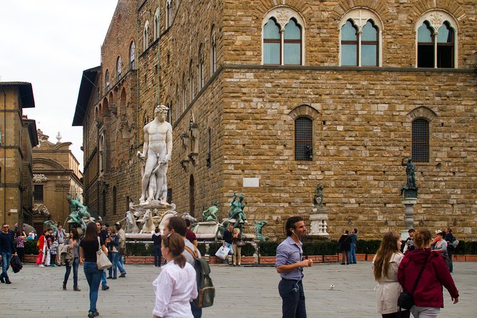 Best of Florence: Small Group Tour Skip-The-Line David & Accademia With Duomo - Meeting and Pickup