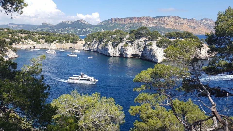 Calanques Of Cassis, the Village and Wine Tasting - Explore the Charming Village