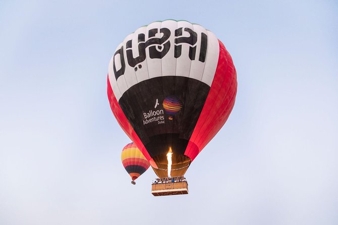 Dubai Hot Air Balloon Ride With Vintage Land Rover & Breakfast - Detailed Itinerary