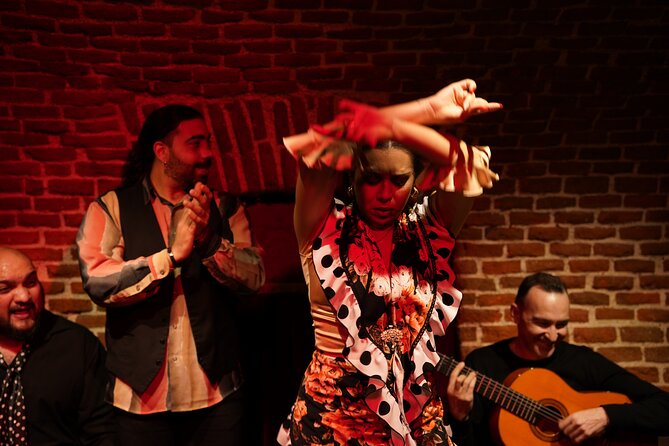 Essential Flamenco: Pure Flamenco Show in the Heart of Madrid - Meeting Location and Details