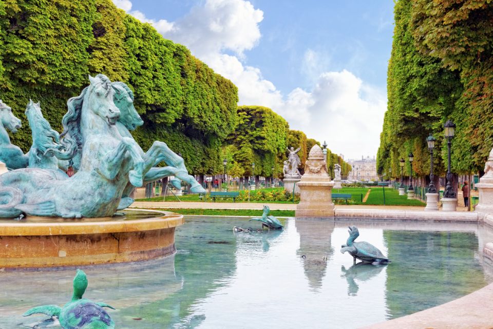 Family Joy in Paris Walking Tour - Iconic Landmarks and Gardens