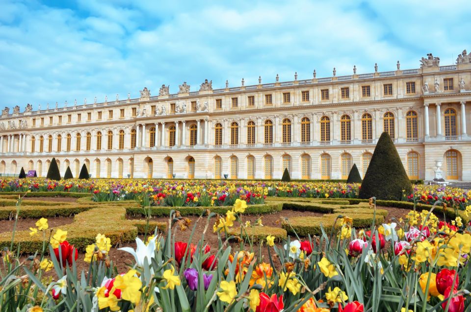 From Paris: Day Trip to Giverny & Versailles With Lunch - Discover the Palace of Versailles