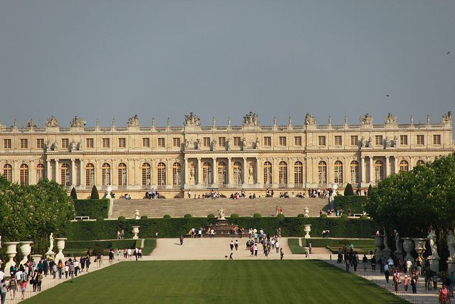 From Paris: Versailles Full-Day Guided Tour With Lunch - Wandering the Royal Apartments