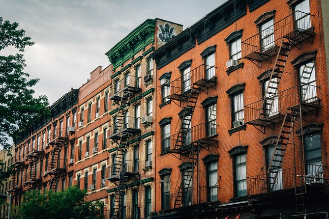 Ghosts of Greenwich Village: 2-Hour Private Walking Tour - Haunted Greenwich Village