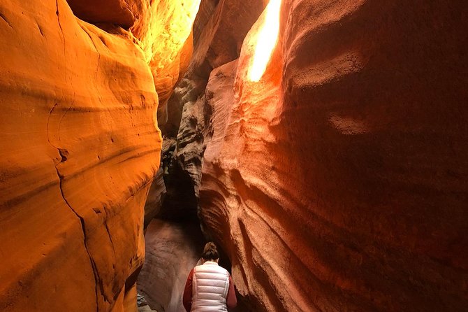 Guided Hike Through Peek-A-Boo Slot Canyon (Small Group) - Exploring Peek-A-Boo Slot Canyon