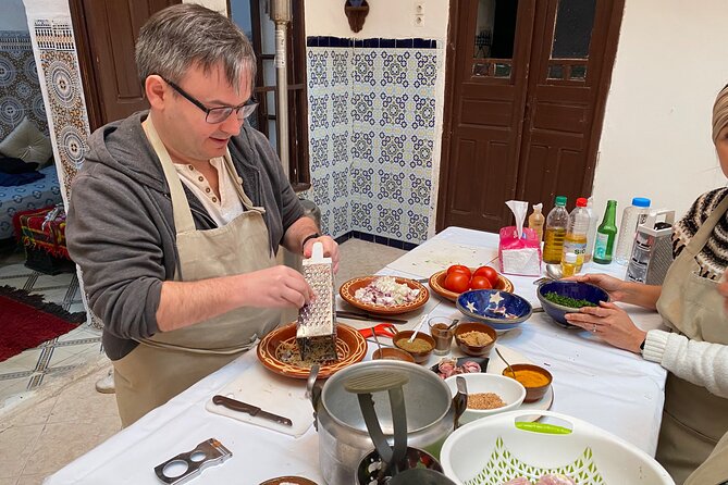 Half-Day Cooking Class With Local Chef Laila in Marrakech - Exploring the Local Market