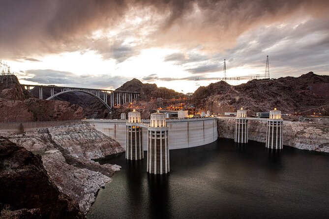 Hoover Dam From Las Vegas With American Traditional Hot Breakfast - Hoover Dam Exploration