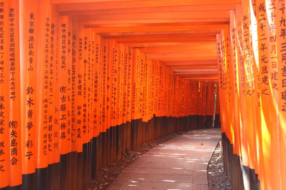 Kyoto/Kobe/Osaka: Arashiyama and Fushimi Inari Private Tour - Okochi Sanso Garden Experience