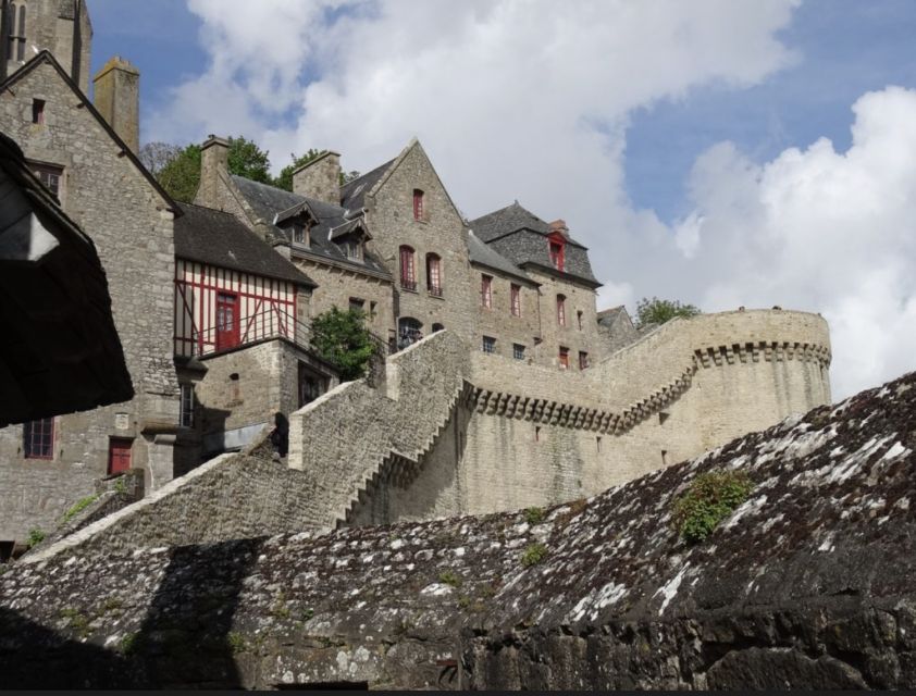 Mont-Saint-Michel: Private Walking Tour With Abbey Ticket - Tour Itinerary