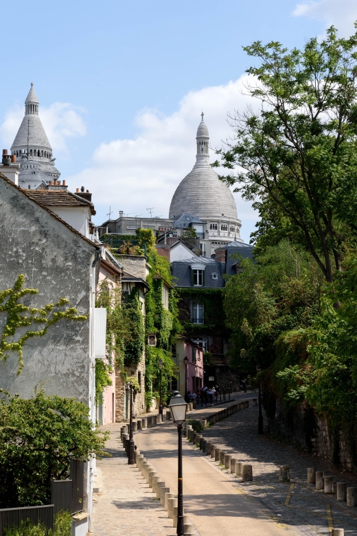 Montmartre's Heritage With Specialties Tasting - Discovering Iconic Parisian Artists Haunts