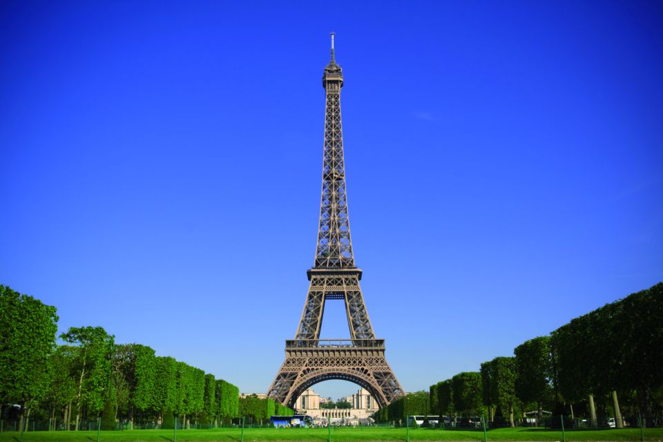 Paris 1-Day Trip With Eurostar and Hop-On Hop-Off Bus - Train Travel