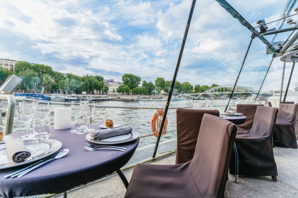 Paris: Dinner Cruise on the Seine River at 8:30 PM - Dinner Cruise Details