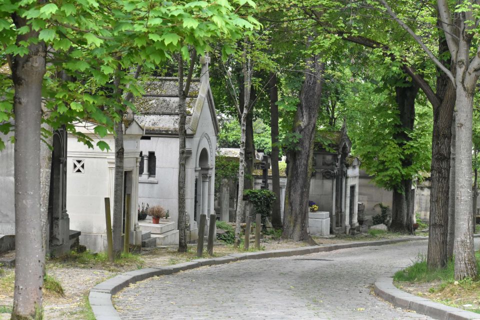 Paris: LGBTQ+ Tour of Père Lachaise Cemetery - LGBTQ+ History Highlights