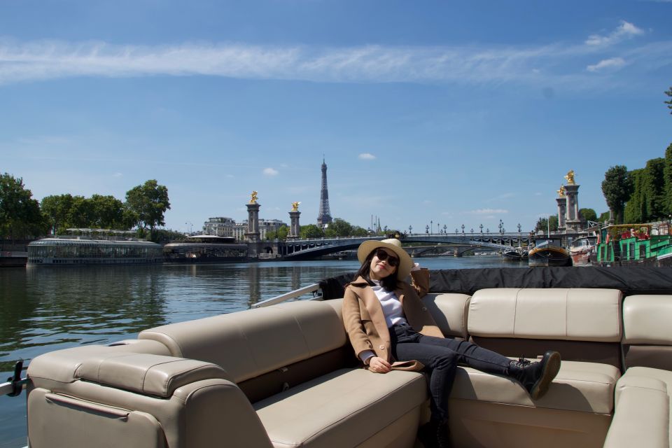 Paris: Seine River Private Guided Pontoon Boat Cruise - Private and Comfortable Boat