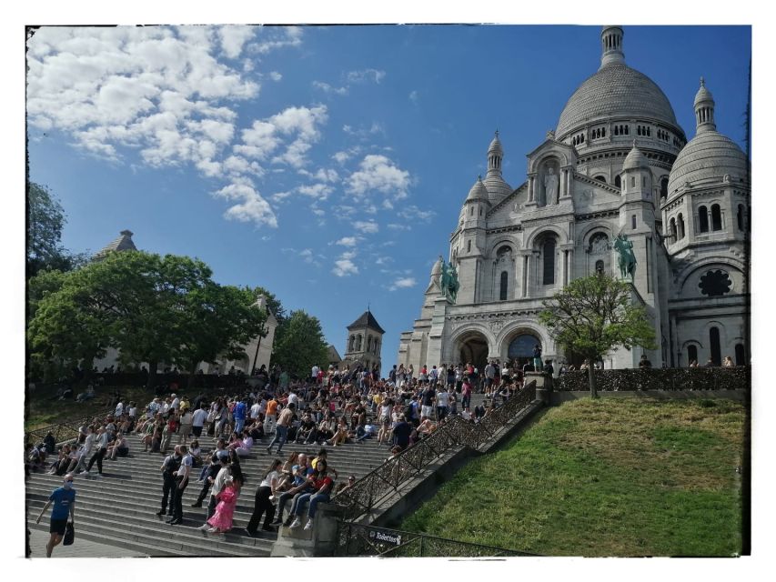 Paris Sidecar Tour : Montmartre the Village of Sin - Montmartres Relationship With Paris